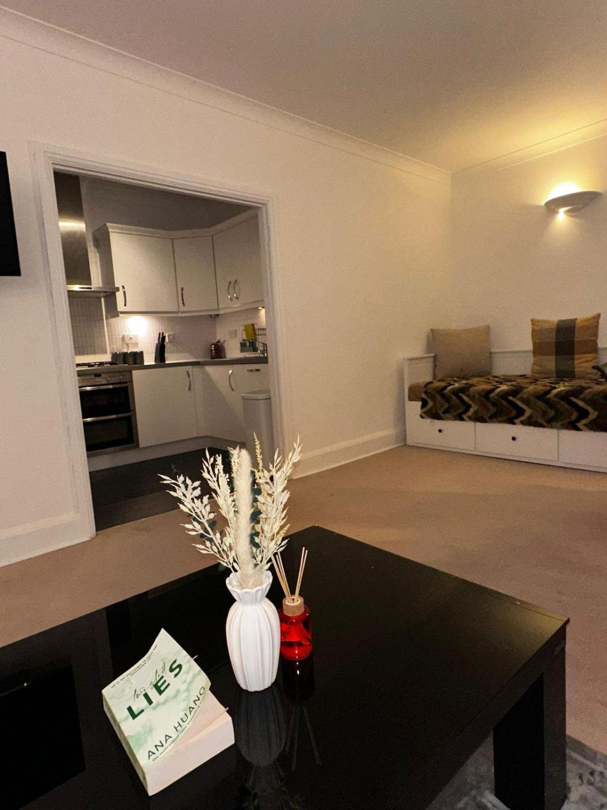 City Lux Apartment ลอนดอน ภายนอก รูปภาพ